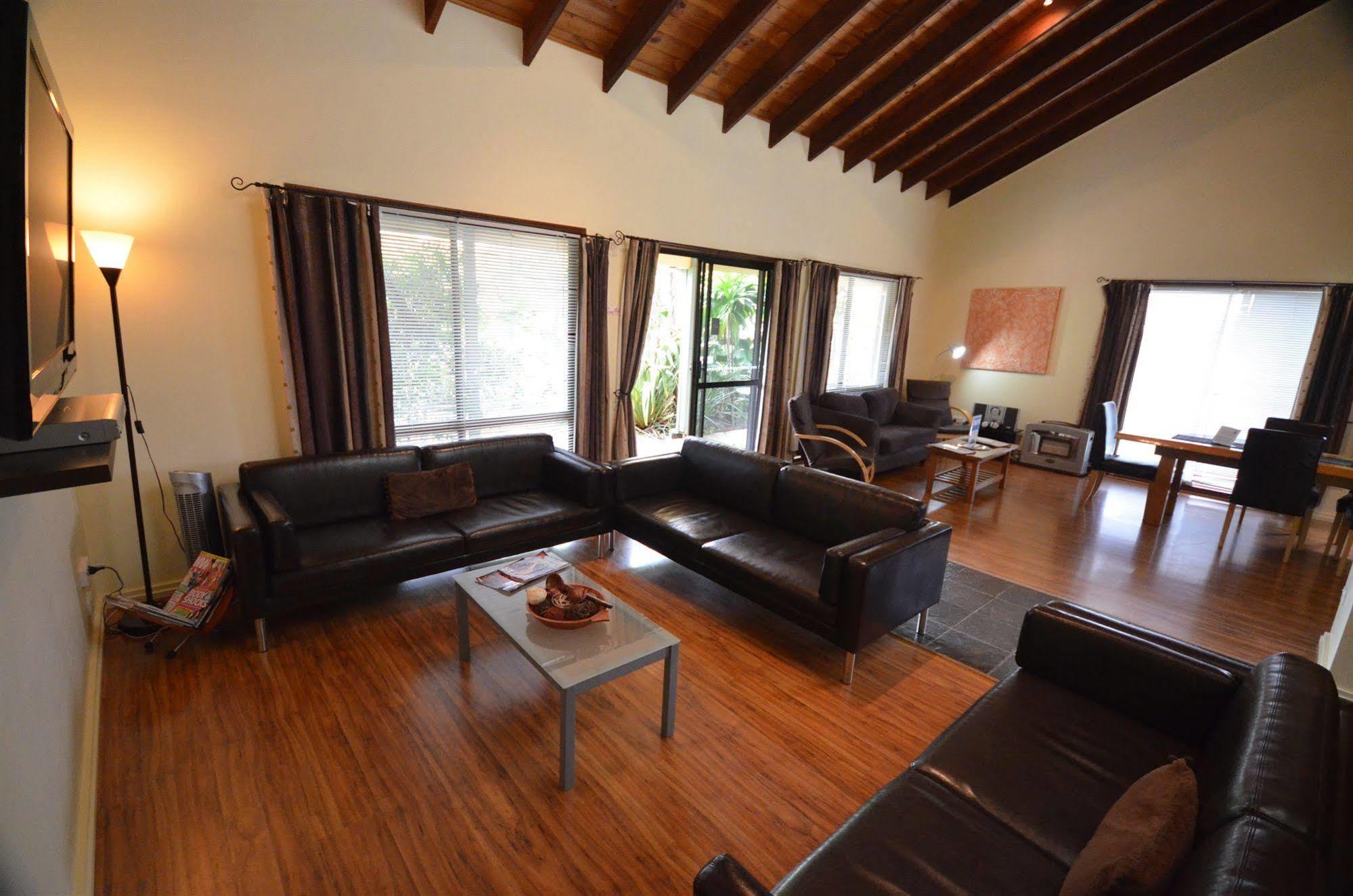 Cumberland Resort & Spa Burnt Pine Esterno foto